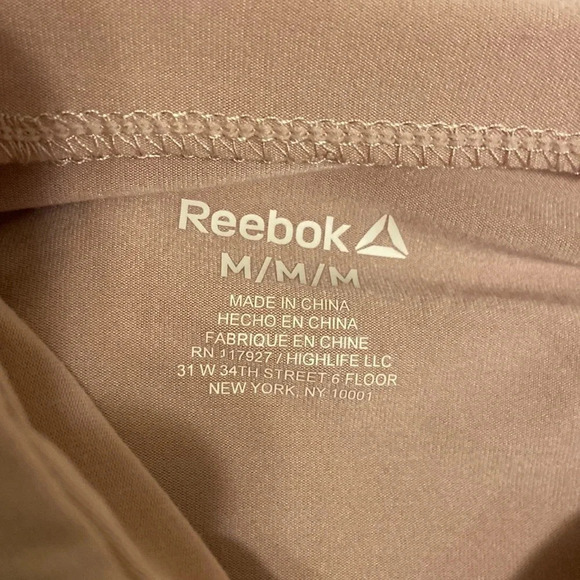 Reebok women’s lightweight hoodie, size Medium, dusty rose pink - Picture 7 of 7